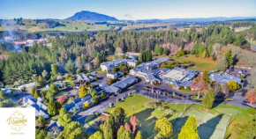 Отель Wairakei Resort Taupo  Таупо